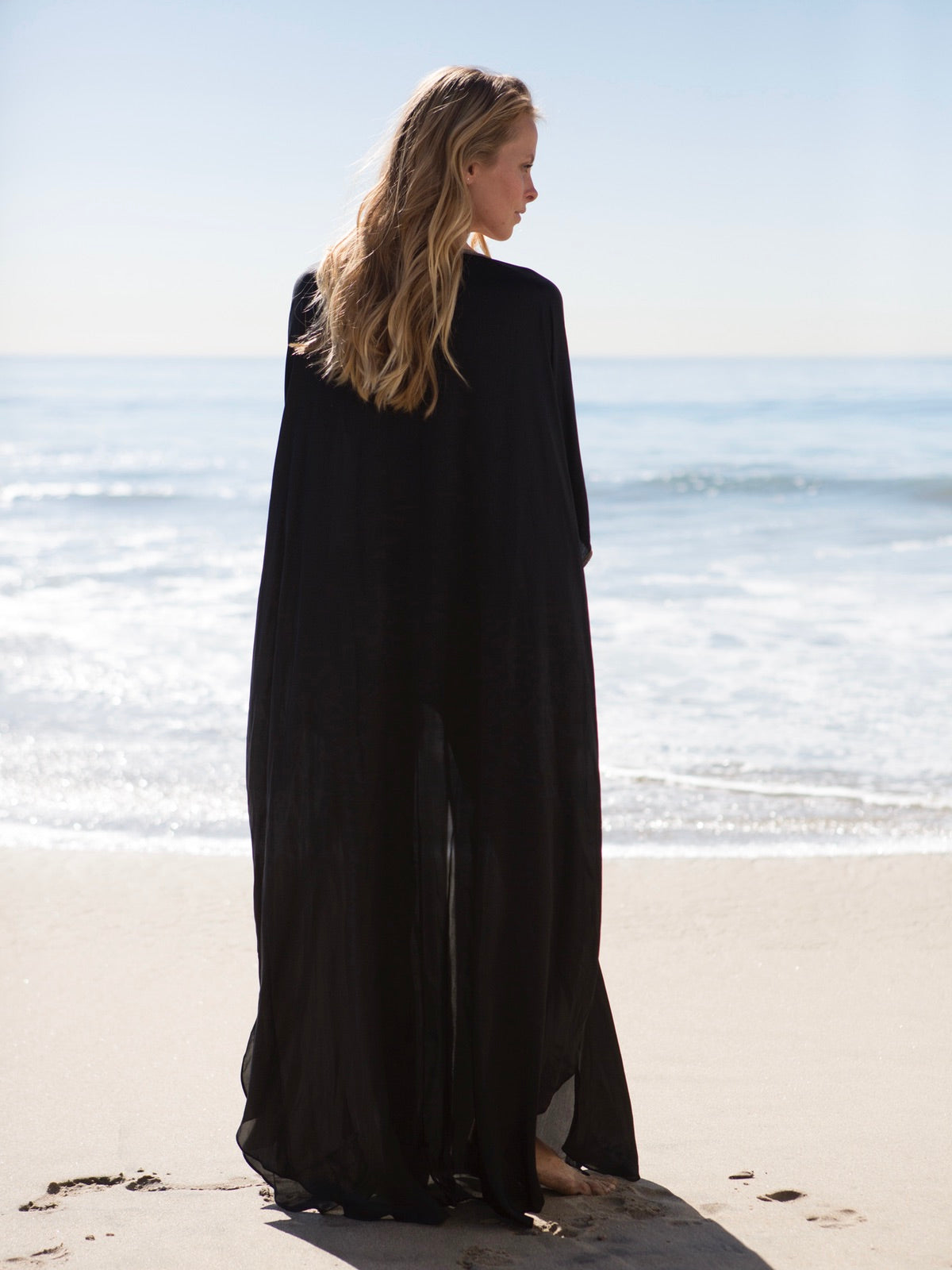 VACANCES Angler Evening Caftan Dress Front Lifestyle 3