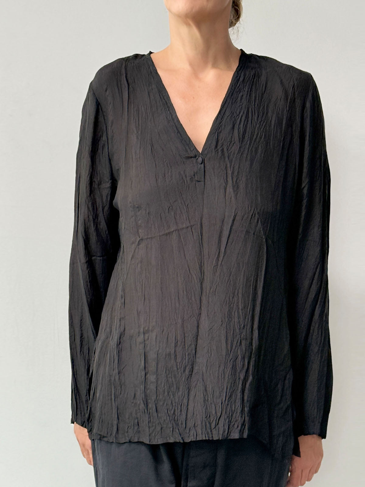 Silk Vacation Top | Black