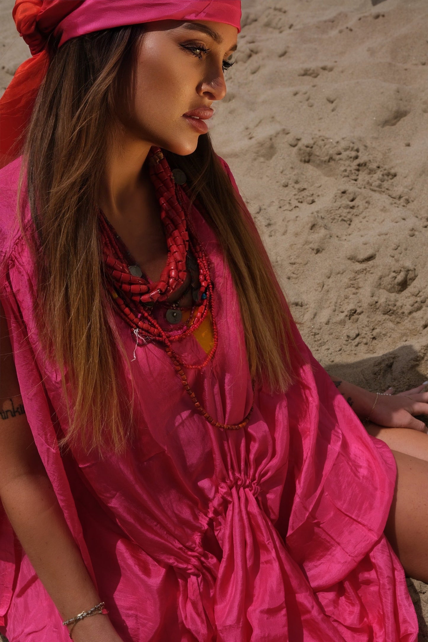 VACANCES Amy Silk Caftan Dress Rose lifestyle close