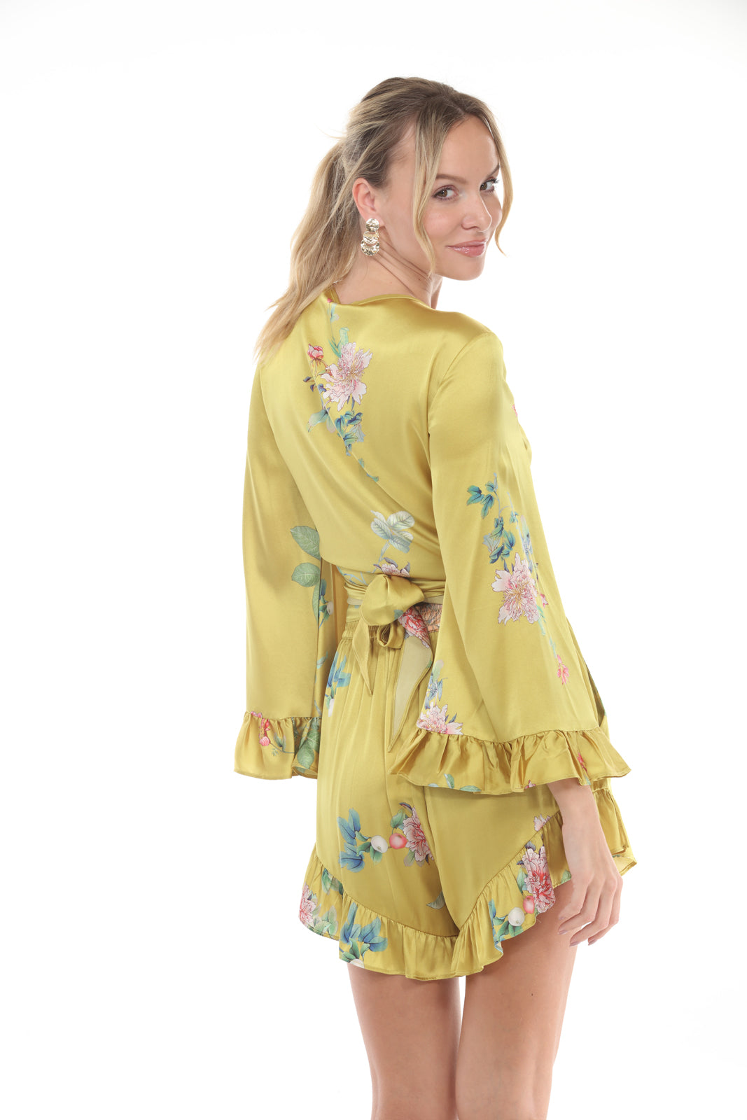 Flutter Sleeve Tie Front Top | Mustard - closeup back