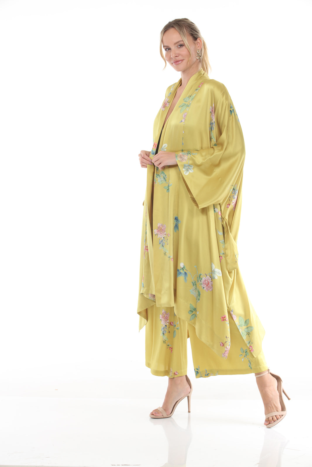 Kimono With Wide Front Facing - Peony Print | Mustard - side