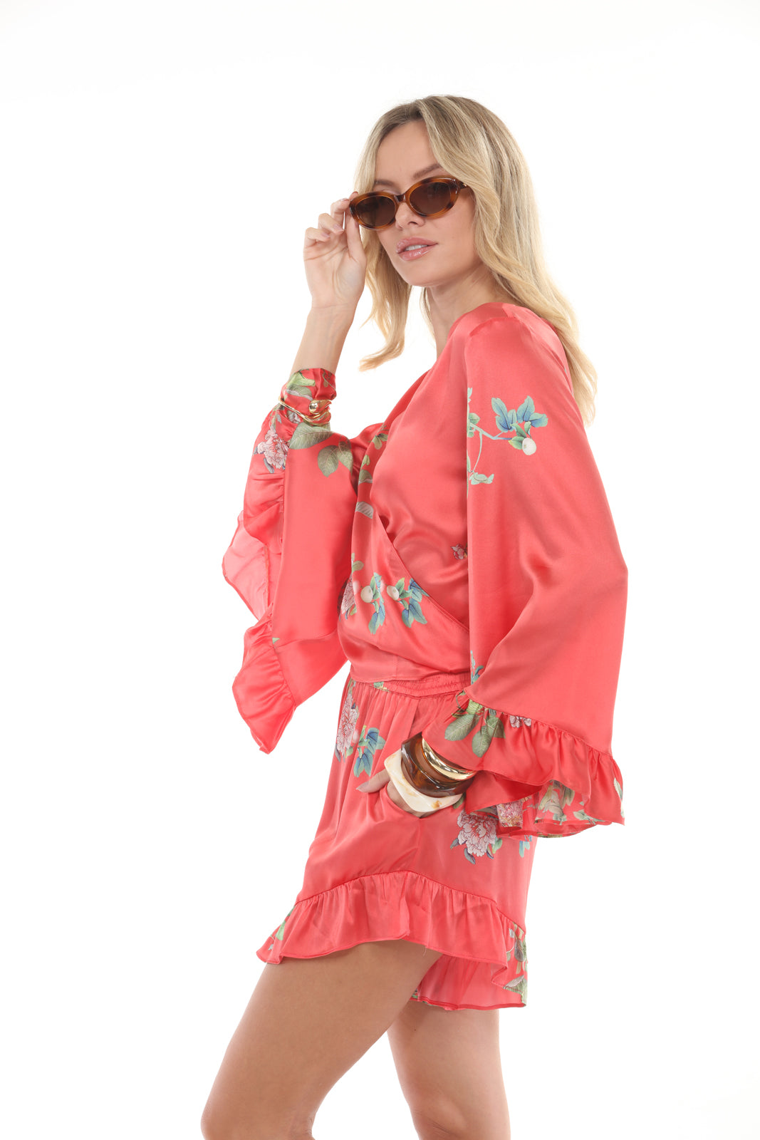 Ruffle Shorts | Coral - side closeup