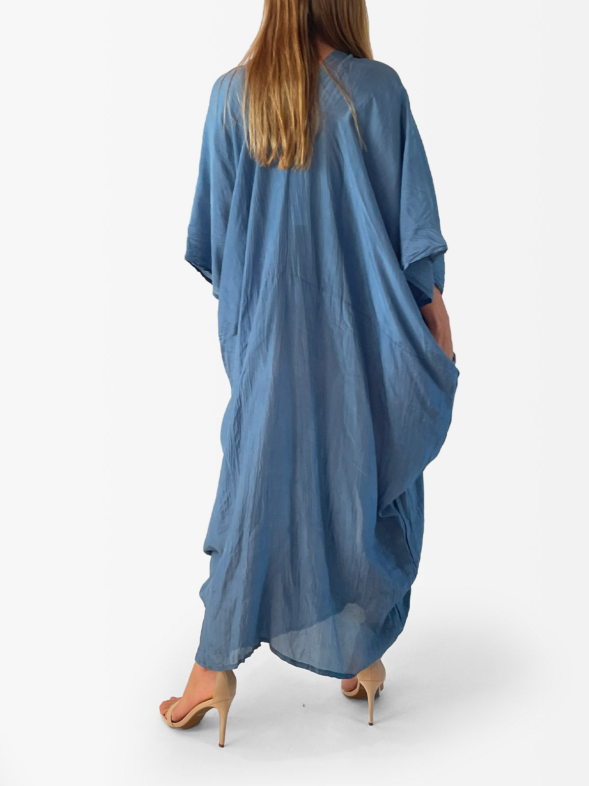 VACANCES Rae Silk Caftan Rae Steel back