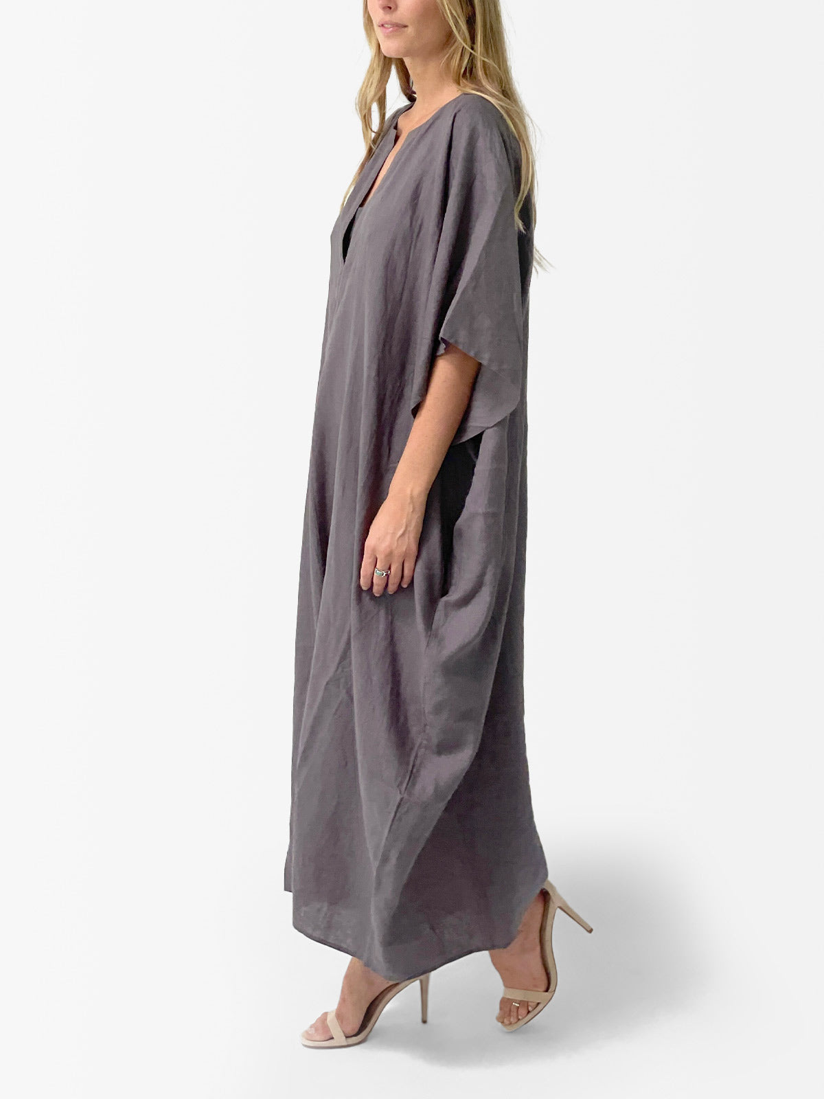 VACANCES Tulum Linen Caftan Grey Side