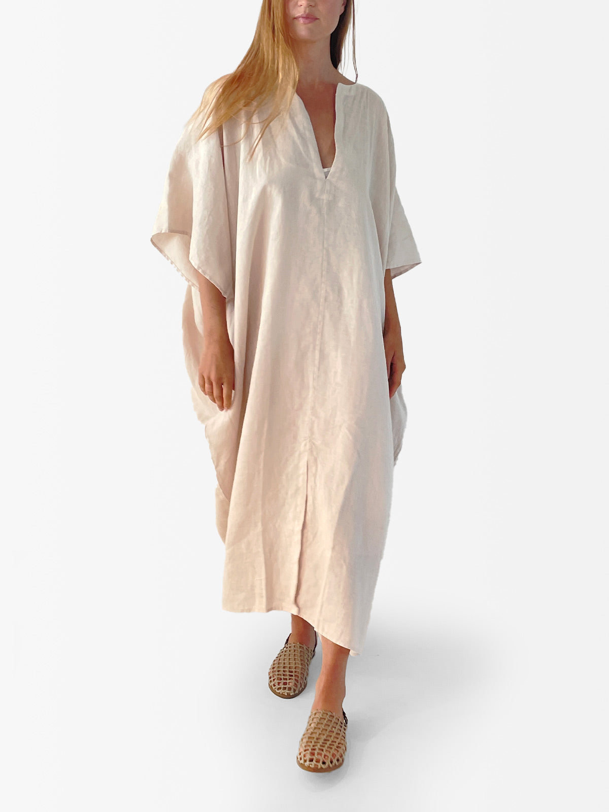 VACANCES Tulum Linen Caftan Sand Front