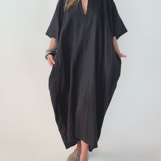 Tulum Black Caftan Video | VACANCES