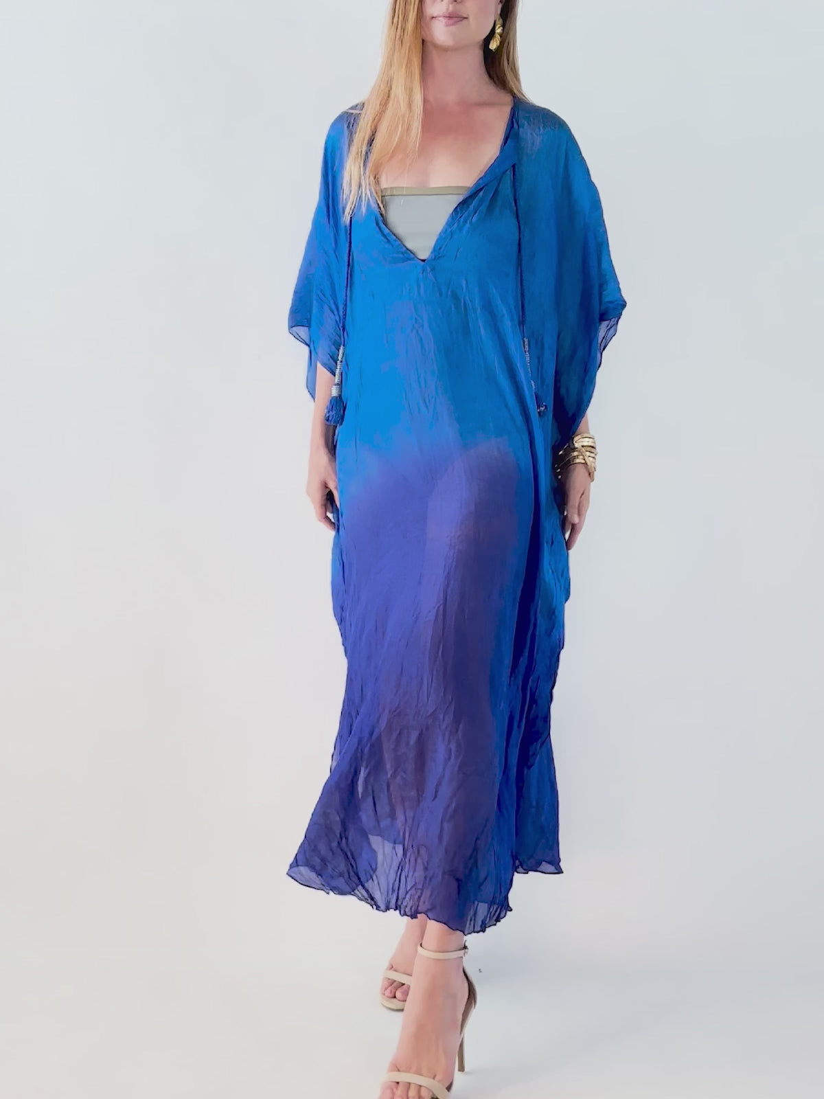 Zanna Moroccan Blue Caftan Video | VACANCES