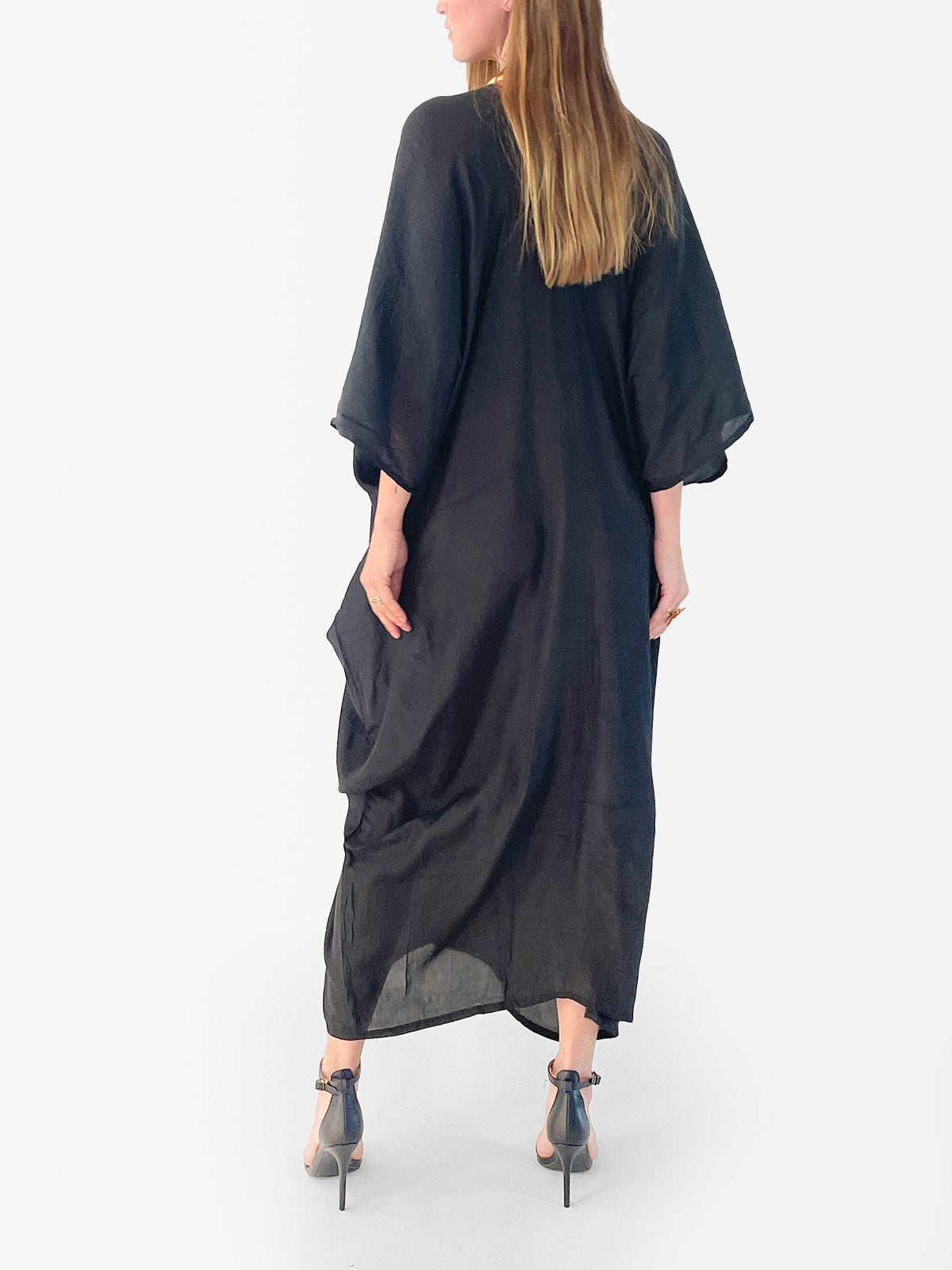 VACANCES Rae Silk Caftan Black back